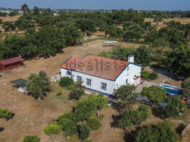 Quinta venda em Foros do Carrapatal, Montijo