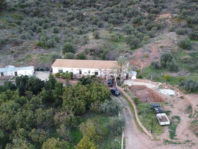 Casa Rural en venta en Casarabonela, Málaga