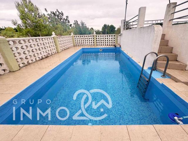 Casa en venta en Alborache