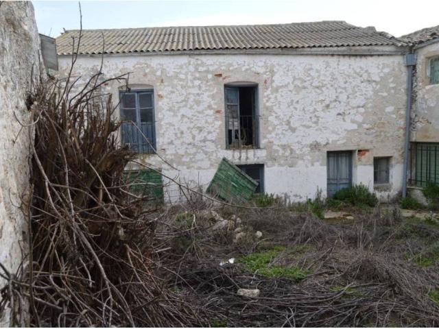 Casa Rural en venta en Almendros, Castilla-La Mancha