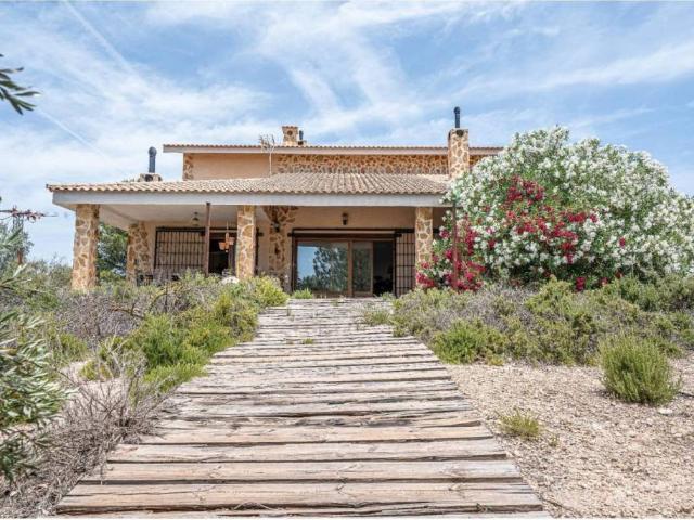 Casa Rural en venta en l'Alt Vinalopó / El Alto Vinalopó, Valencia