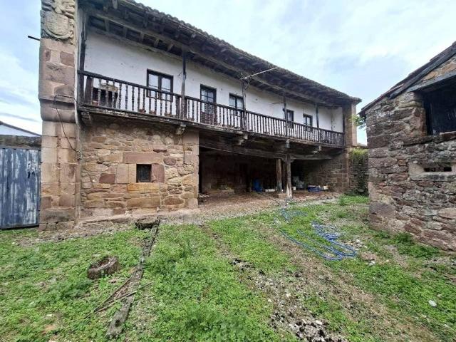 Casa Rural en venta en Cabezón De La Sal, Cantabria