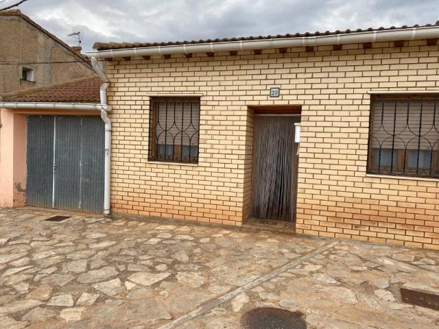 Casa Rural en venta en Allueva, Aragón