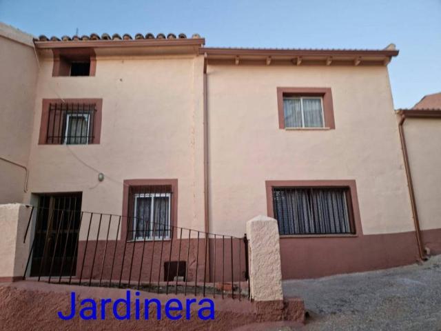 Casa Rural en venta en Allueva, Aragón