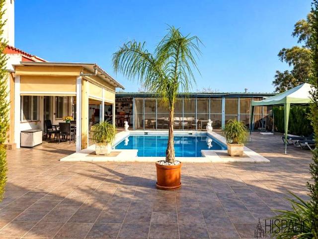 Casa Rural en venta en Carmona, Sevilla