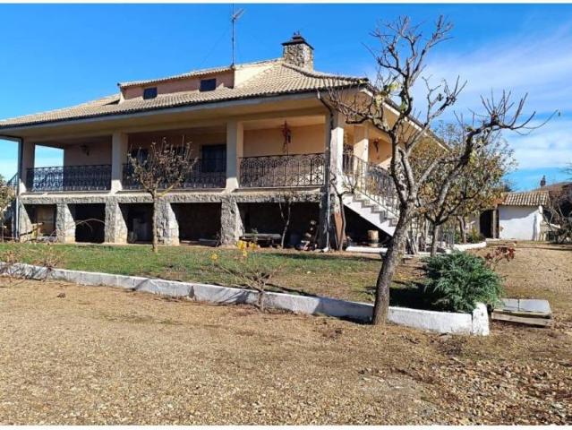 Casa Rural en venta en Castellanos De Villiquera
