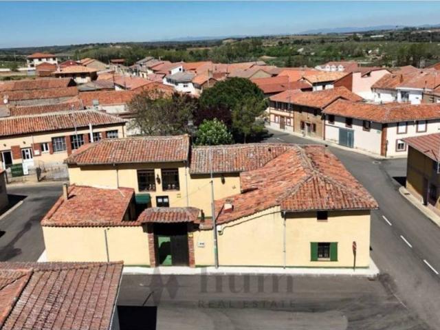 Casa Rural en venta en Chozas De Abajo, Castilla y León