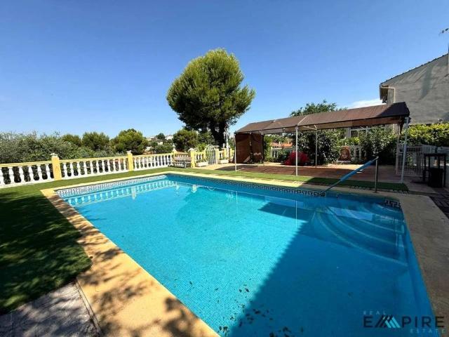 Casa Rural en venta en Colmenar De Oreja, Madrid