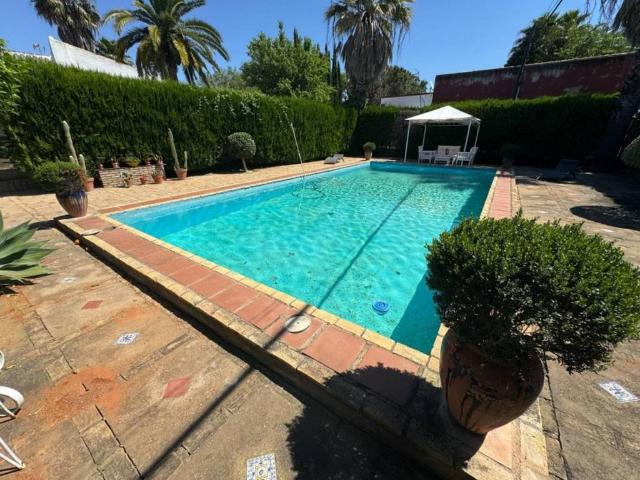 Casa Rural en venta en Dos Hermanas, Andalucía