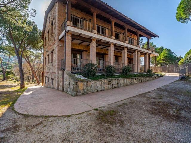 Casa Rural en venta en El Tiemblo, Castilla y León