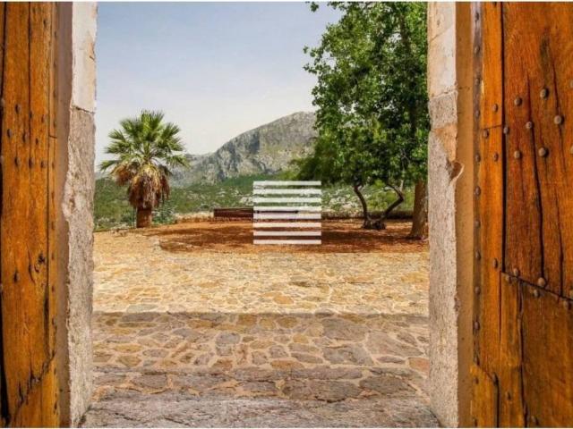 Casa Rural en venta en Escorca