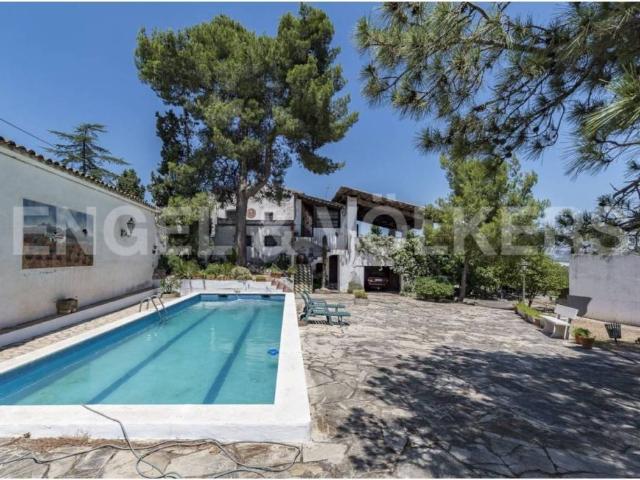 Casa Rural en venta en Esparreguera