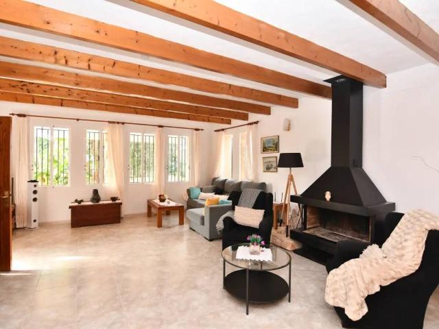 Casa Rural en venta en Migjorn, Baleares