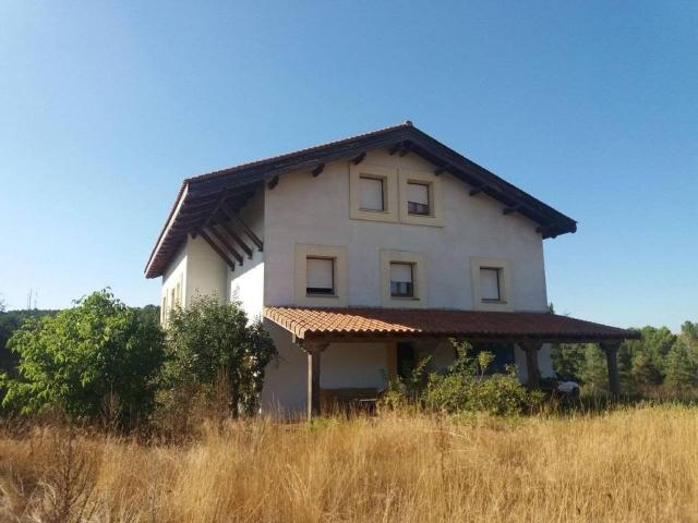 Casa Rural en venta en Hontoria Del Pinar, Castilla y León