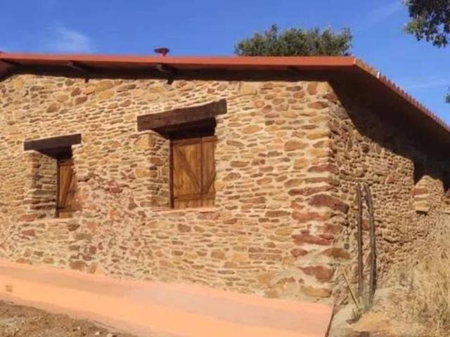 Casa Rural en venta en Hoyos, Extremadura
