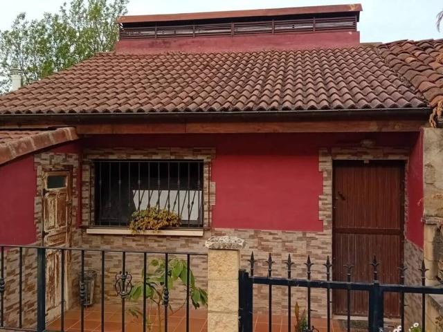 Casa Rural en venta en Lena