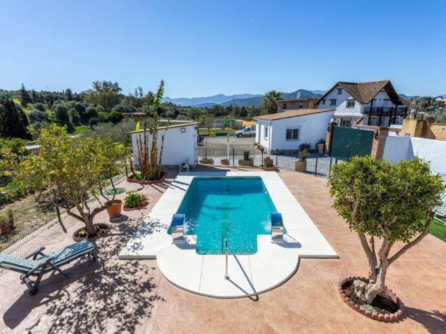 Quinta en venta en Málaga, Campanillas