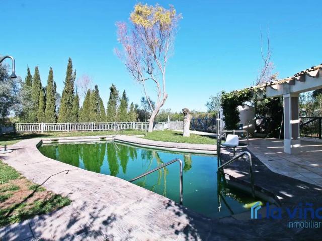 Casa Rural en venta en Martín De La Jara, Andalucía