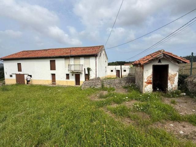 Casa Rural en venta en Miengo, Cantabria