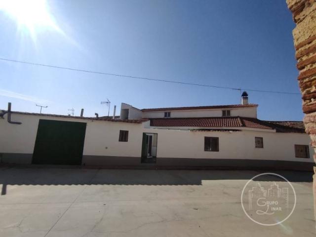 Casa Rural en venta en Narros De Saldueña