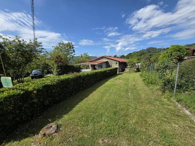 Casa Rural en venta en Oviedo, Asturias