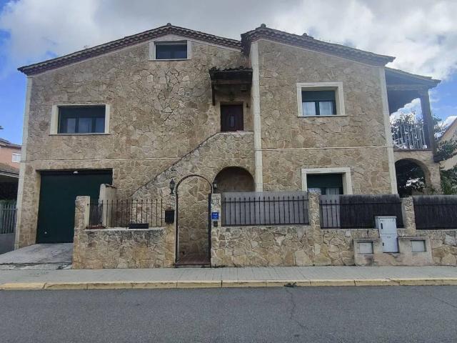 Casa Rural en venta en Palazuelos De Eresma, Segovia