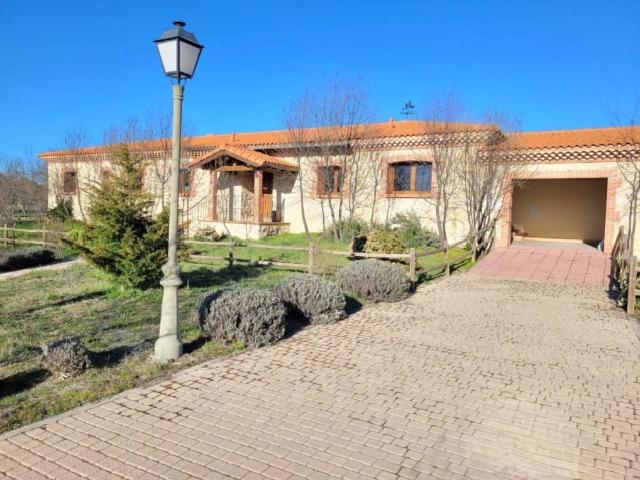 Casa Rural en venta en Pelayos Del Arroyo, Segovia