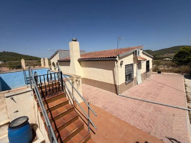 Casa Rural en venta en el Vinalopó Mitjà / El Vinalopó Medio, Valencia