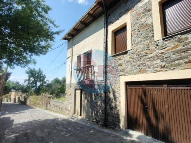 Casa Rural en venta en Ponferrada, León