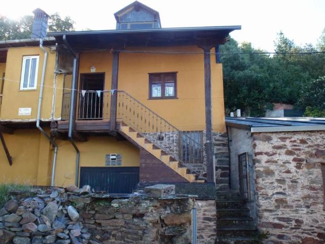 Casa Rural en venta en Ponferrada
