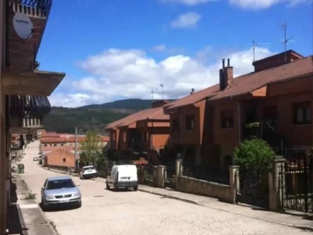 Casa Rural en venta en Regumiel De La Sierra
