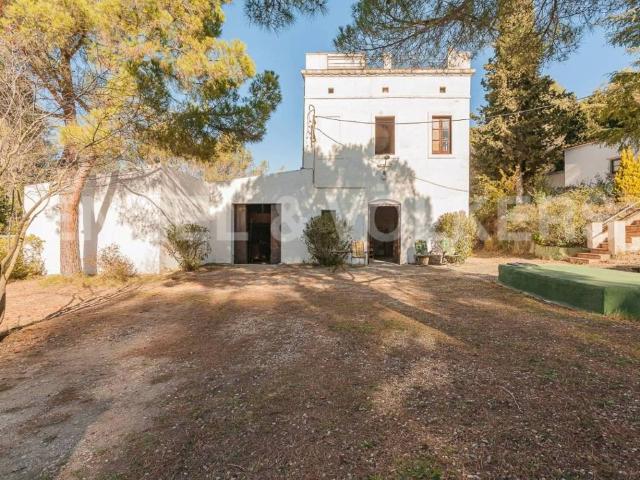 Casa Rural en venta en Rubí, Barcelona