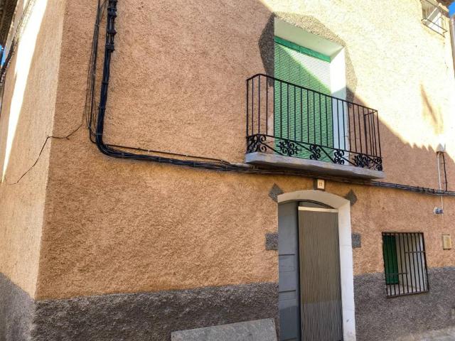 Casa Rural en venta en Allueva, Aragón