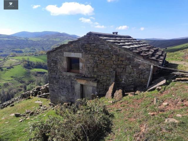 Casa Rural en venta en San Pedro Del Romeral, Cantabria