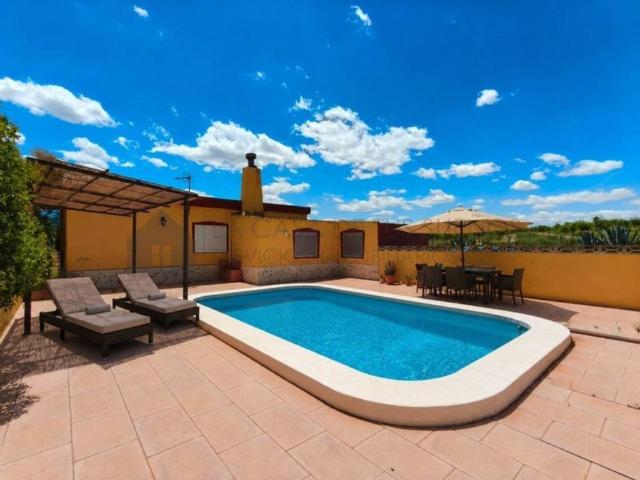 Casa Rural en venta en l'Alt Vinalopó / El Alto Vinalopó, Valencia