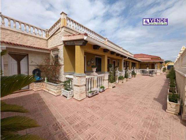 Casa Rural en venta en l'Alt Vinalopó / El Alto Vinalopó, Valencia