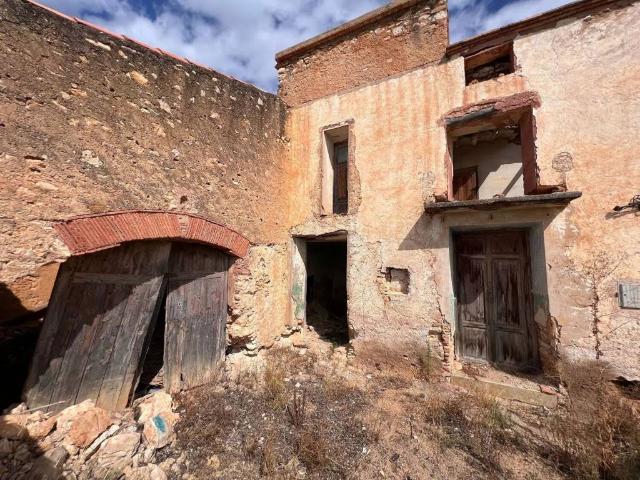 Casa Rural en venta en Sierra Engarcerán