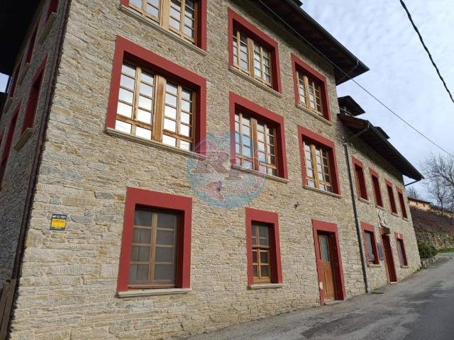 Casa Rural en venta en Vega De Valcarce, León