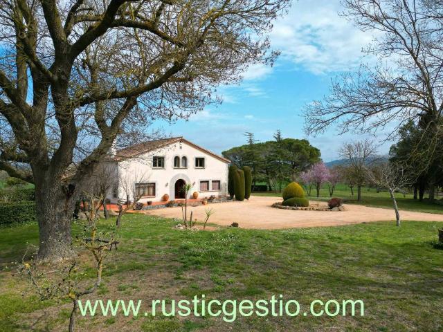 Casa Rural en venta en Vidreres