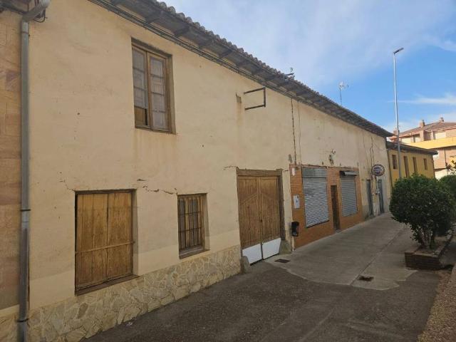 Casa Rural en venta en Villaquejida, Castilla y León