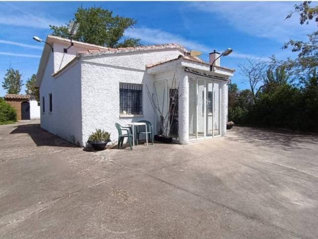 Casa Rural en venta en Villares De La Reina, Castilla y León