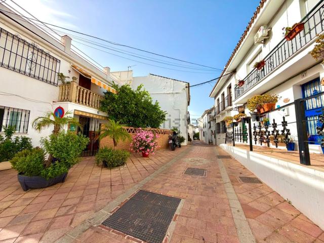 Casa Rural en venta en La Sierrezuela, Costa del Sol Occidental