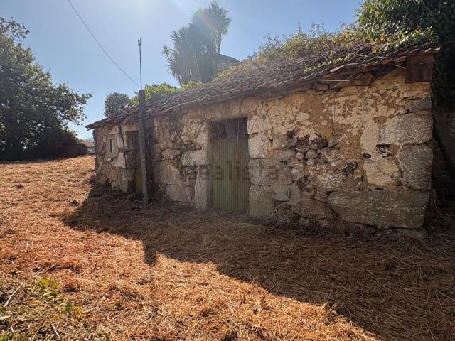 Quinta venda em Cernadelo e Lousada (São Miguel e Santa Margarida), Lousada