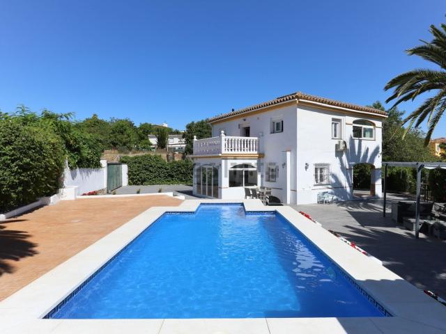 Casa Rural en venta en Coín, Urbanización Los Alijares