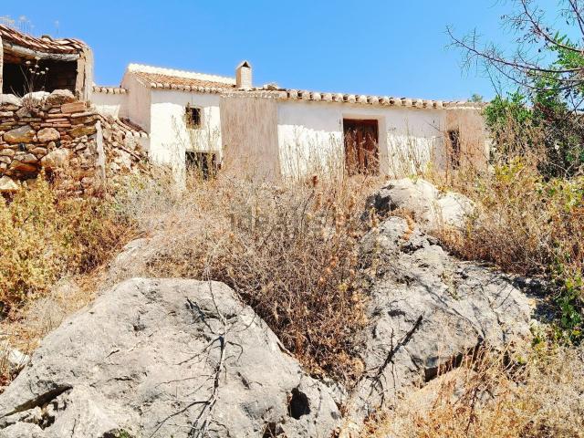 Casa Rural en venta en Las Encinillas, La Axarquía