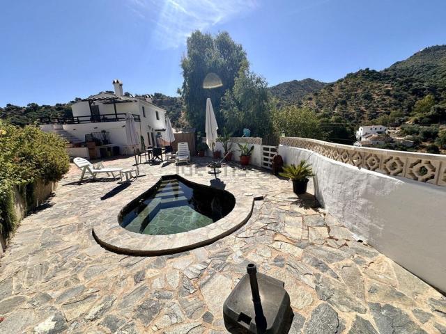 Casa Rural en venta en Llano de Almendra, La Axarquía
