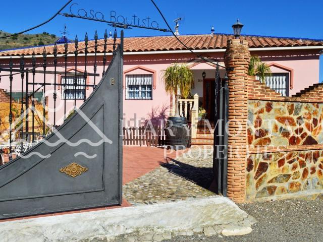 Casa Rural en alquiler en Llano de Almendra, La Axarquía