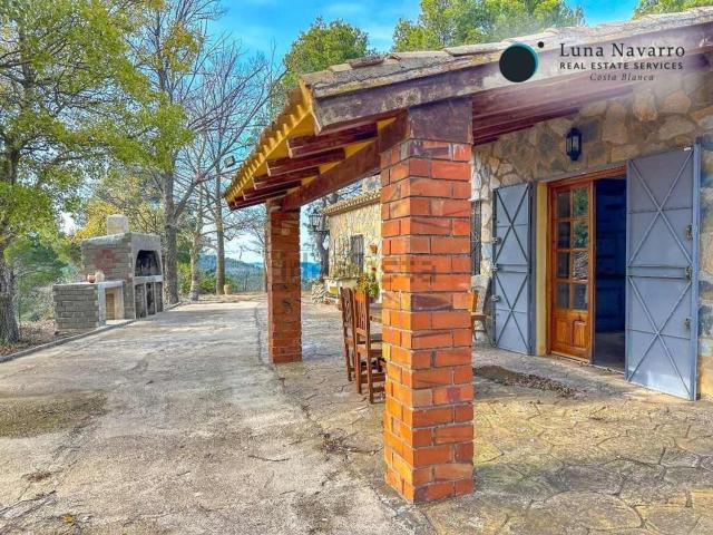 Casa Rural en venta en Confrides, Valencia