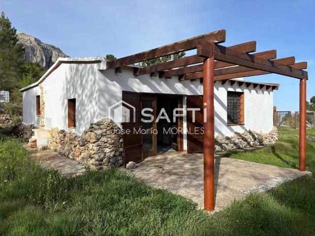 Casa Rural en venta en Confrides