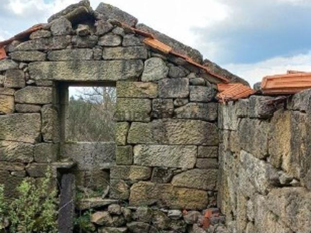 Casa venda em Carvalhal De Vermilhas, Viseu